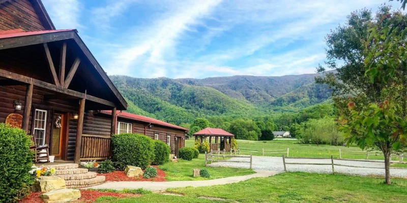 Cabin Rental in Wears Valley TN