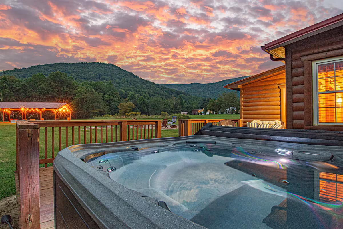 Explore the Best Cabin Airbnbs in Gatlinburg for an Unforgettable Trip 2 The Lodge