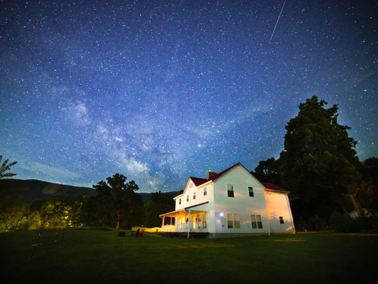 Farmhouse Cabin 1 Enjoy stargazing
